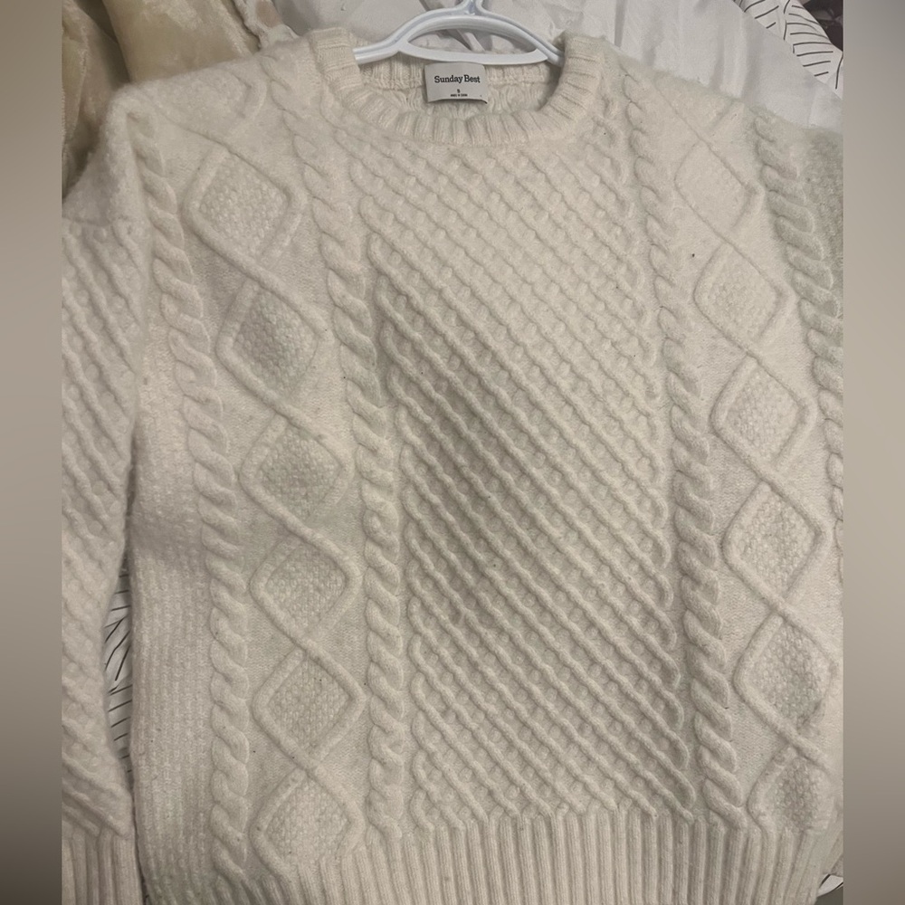 Aritzia Sunday Best Peggy Sweater Cream Cable Knit Sweater size small